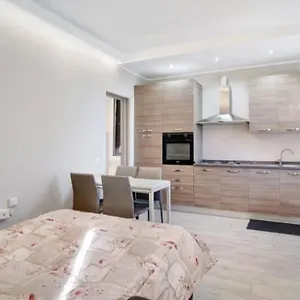 Casa Tiziano Parking Gratis 15 Minuti A Piedi Appartement
